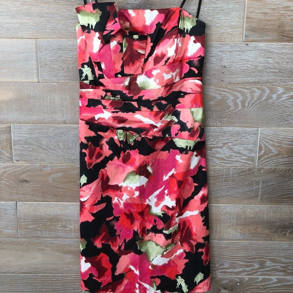 Strapless dress - Picture 2 of 5